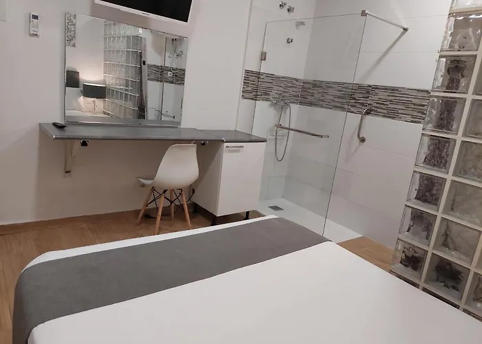 Rous - Solo Adultos Ξενοδοχείο